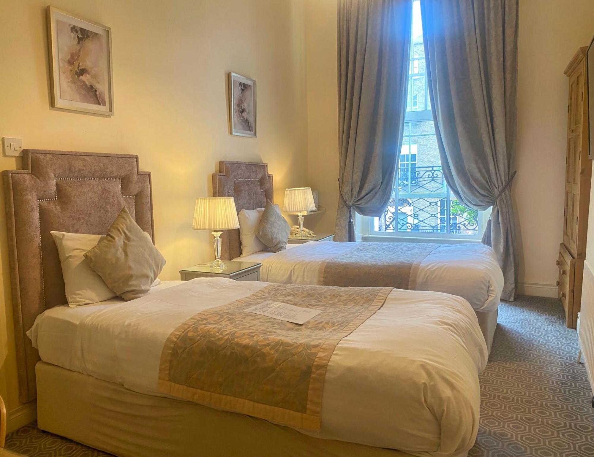 Baggot Court Townhouse Hotel Dublin Ngoại thất bức ảnh