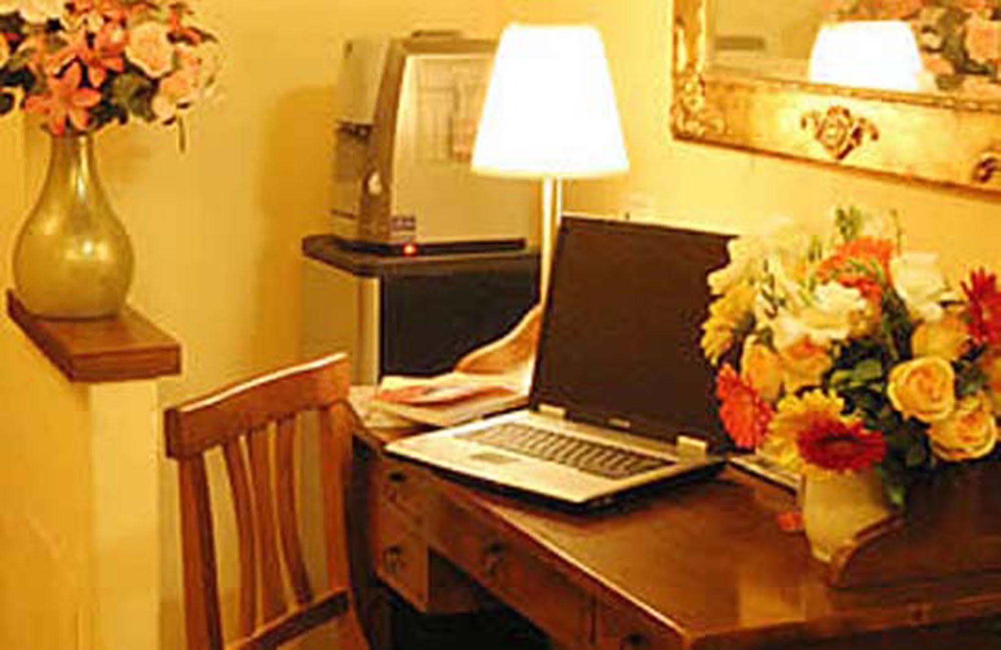 Baggot Court Townhouse Hotel Dublin Ngoại thất bức ảnh